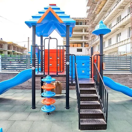 Apartment Flow In Nord10 By Alezzi- Pool N Playground Mamaia